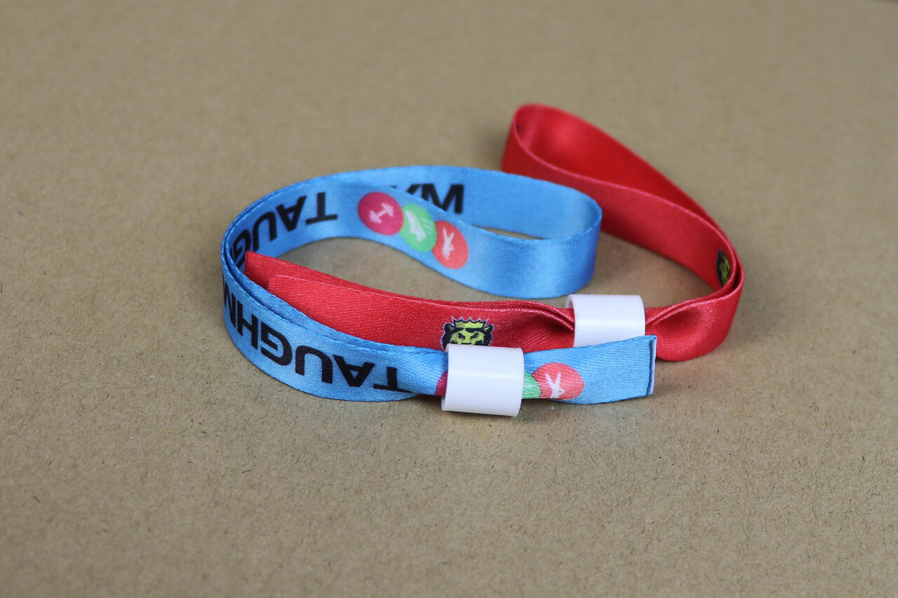 Vævede festivalarmbånd 15 mm med eget tryk