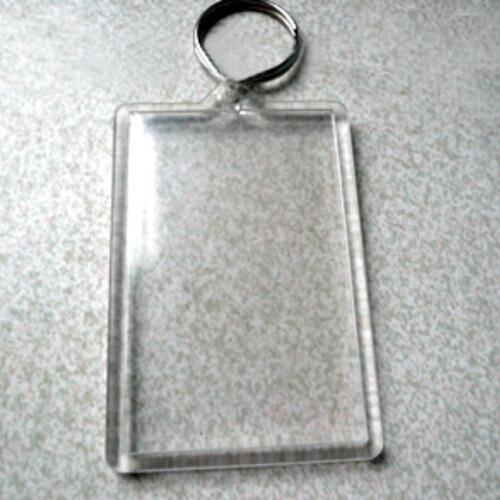 Lenticular print in keychain shell image
